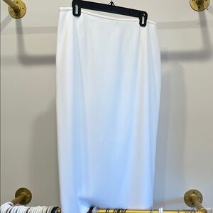Preston & York Classic White Pencil Skirt